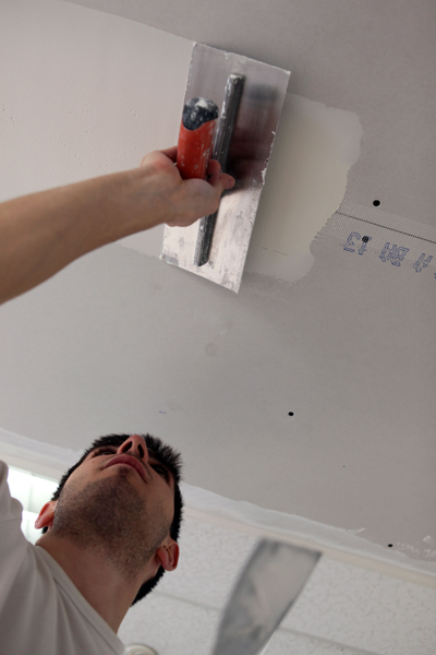 Drywall Ceiling Repair in California